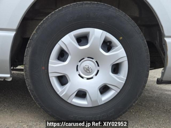 Used 2005 AT toyota regiusace-van KDH205V Image[24]