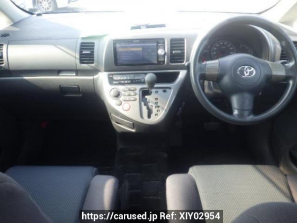 Used 2003 AT toyota wish ZNE10G Image[16]
