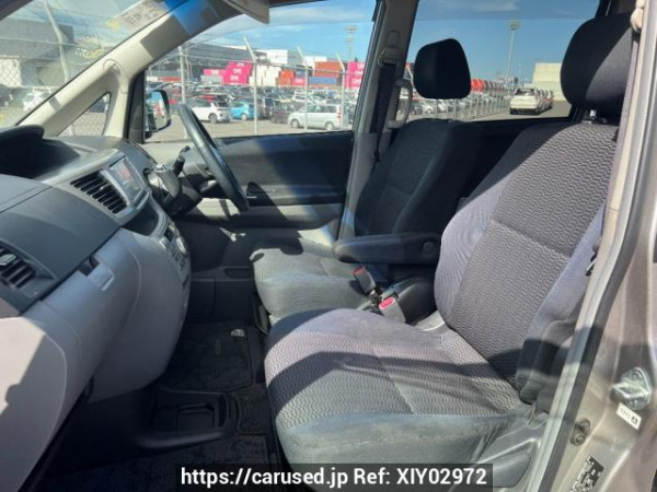 Used 2006 AT toyota voxy AZR60G Image[12]