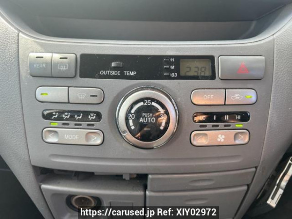 Used 2006 AT toyota voxy AZR60G Image[22]