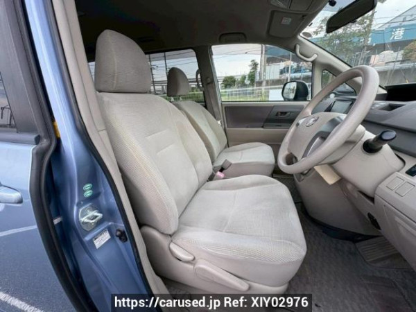 Used 2007 AT toyota noah ZRR70G Image[12]