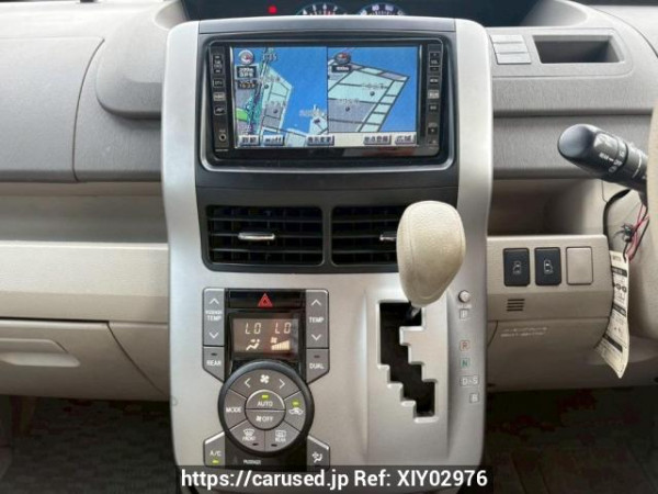 Used 2007 AT toyota noah ZRR70G Image[24]