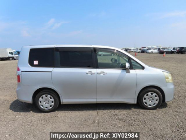 Used 2008 AT toyota noah ZRR70G Image[7]