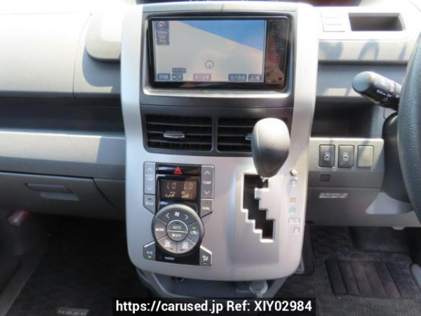 Used 2008 AT toyota noah ZRR70G Image[25]