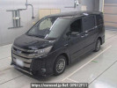 Toyota Noah ZWR80W