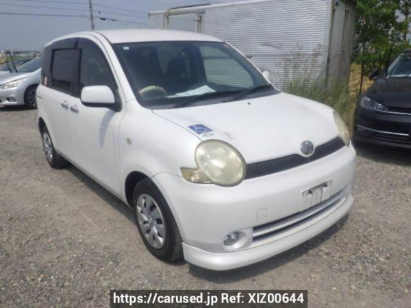 Used 2005 AT toyota sienta NCP81G Image[0]