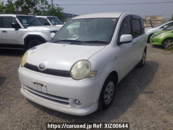 Used 2005 AT toyota sienta NCP81G Image[2]