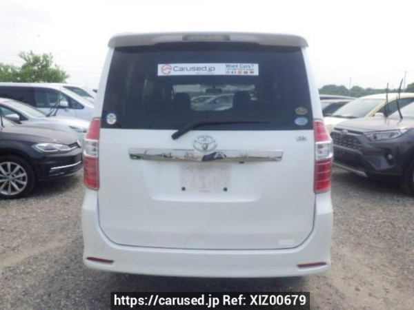 Used 2008 AT toyota noah ZRR75W Image[5]