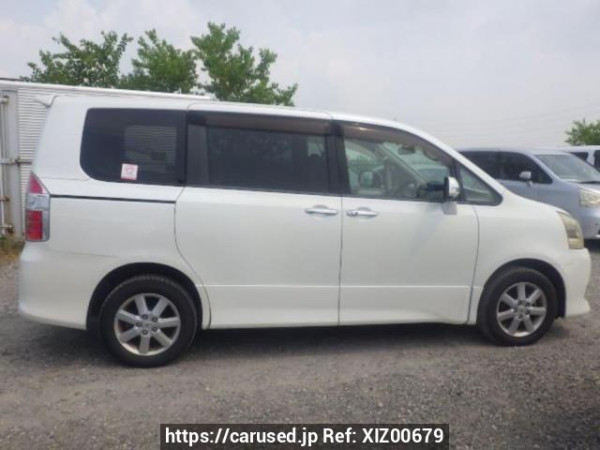 Used 2008 AT toyota noah ZRR75W Image[7]