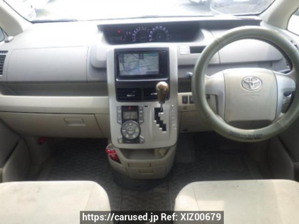 Used 2008 AT toyota noah ZRR75W Image[16]