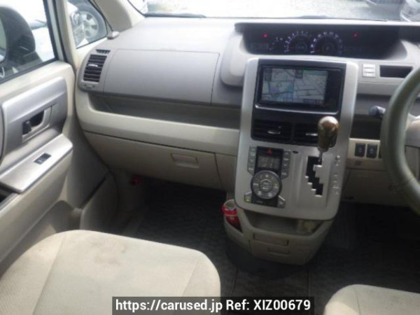 Used 2008 AT toyota noah ZRR75W Image[17]