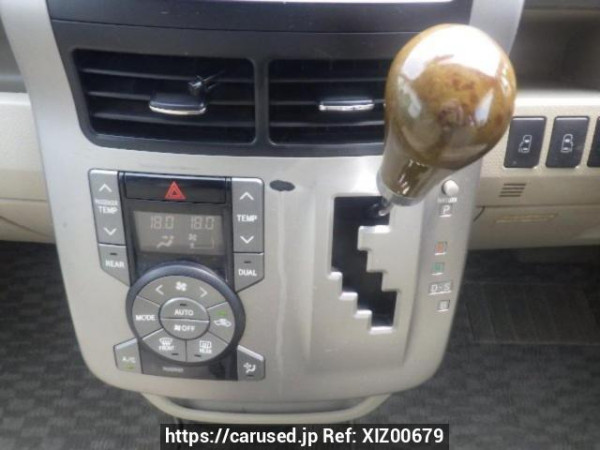 Used 2008 AT toyota noah ZRR75W Image[23]