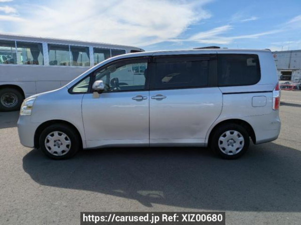 Used 2007 AT toyota noah ZRR70G Image[3]