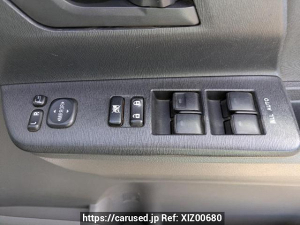 Used 2007 AT toyota noah ZRR70G Image[18]