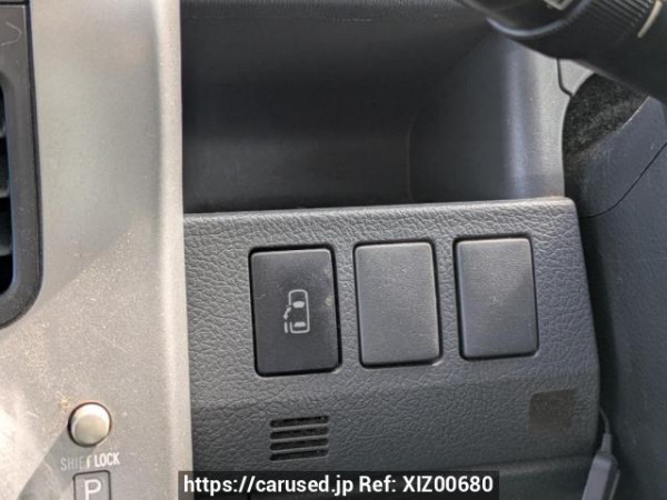 Used 2007 AT toyota noah ZRR70G Image[23]