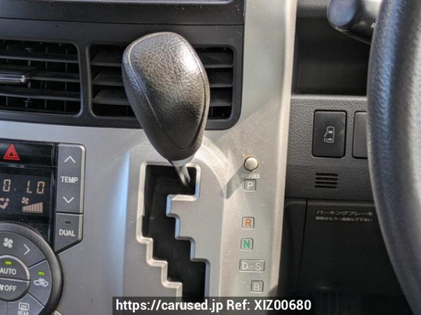 Used 2007 AT toyota noah ZRR70G Image[29]