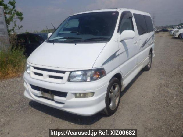 Used 1998 AT toyota regius-wagon RCH41W Image[2]