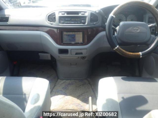 Used 1998 AT toyota regius-wagon RCH41W Image[16]