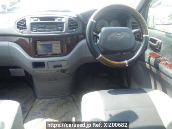 Used 1998 AT toyota regius-wagon RCH41W Image[18]