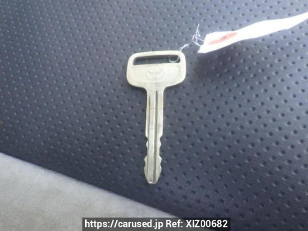 Used 1998 AT toyota regius-wagon RCH41W Image[24]