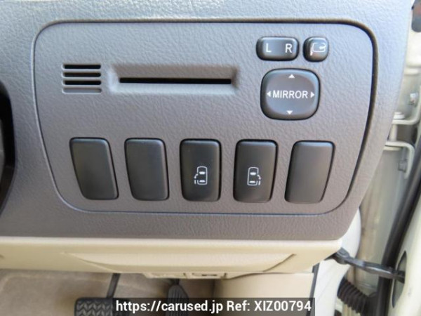 Used 2006 AT toyota alphard MNH10W Image[28]