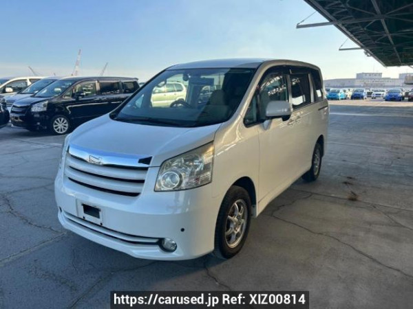 Used 2007 AT toyota noah ZRR75G Image[2]
