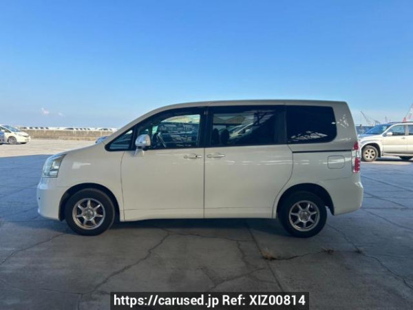 Used 2007 AT toyota noah ZRR75G Image[3]