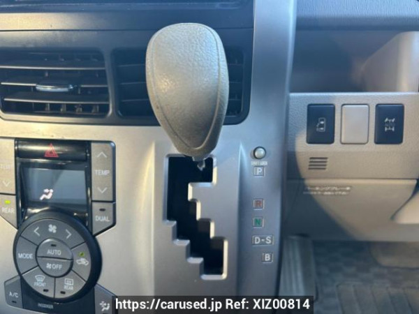 Used 2007 AT toyota noah ZRR75G Image[28]