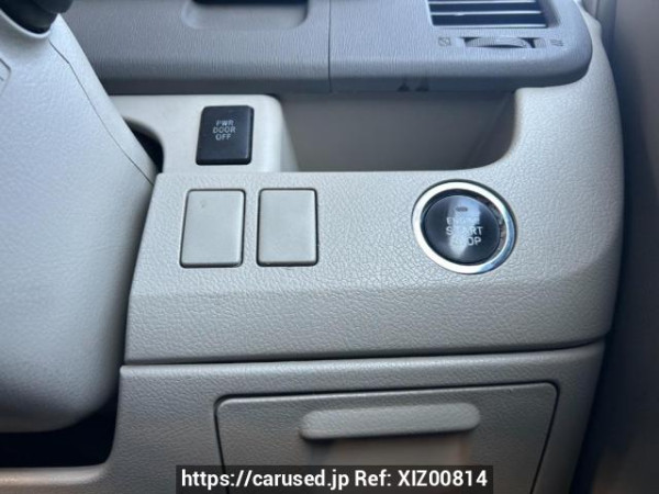 Used 2007 AT toyota noah ZRR75G Image[29]