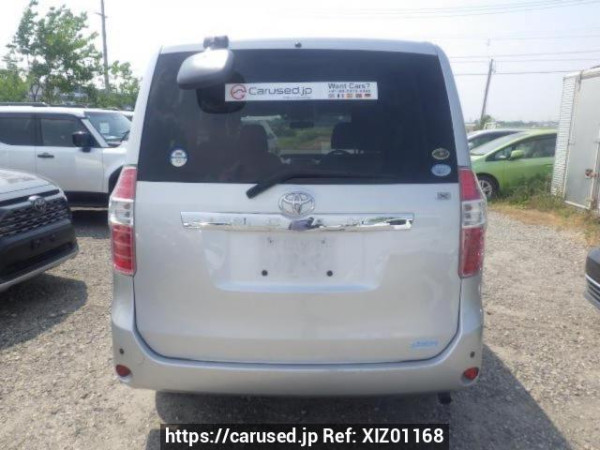 Used 2007 AT toyota noah ZRR70G Image[5]
