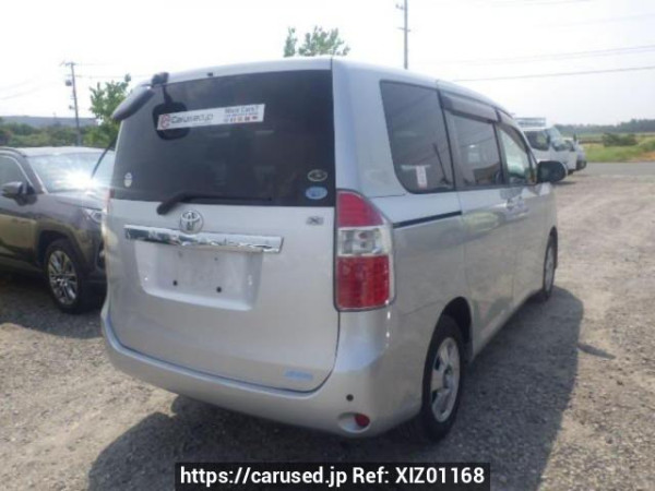 Used 2007 AT toyota noah ZRR70G Image[6]