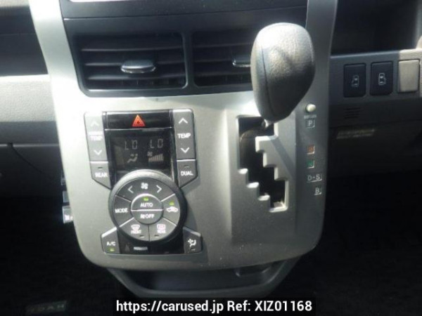 Used 2007 AT toyota noah ZRR70G Image[21]