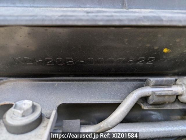 Used 2005 AT toyota hiace-van KDH205V Image[13]