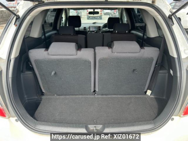 Used 2004 AT toyota wish ZNE10G Image[8]