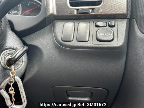 Used 2004 AT toyota wish ZNE10G Image[29]