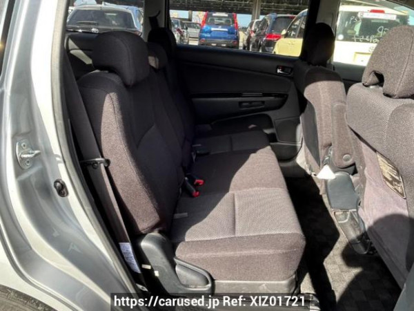 Used 2004 AT toyota wish ZNE10G Image[15]