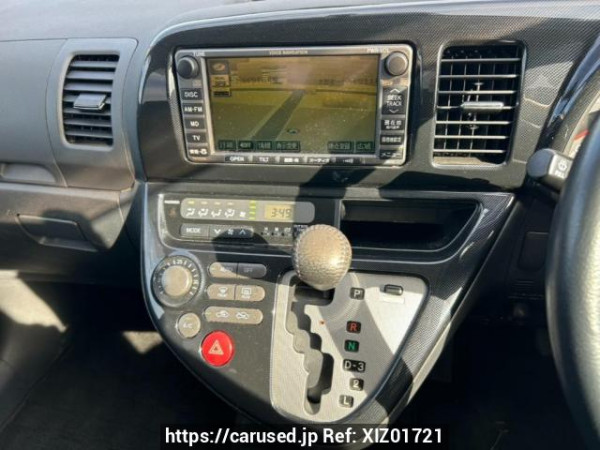 Used 2004 AT toyota wish ZNE10G Image[24]