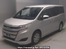 Toyota Noah ZRR80G