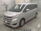 Toyota Noah ZRR80G