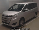 Toyota Noah ZRR80G