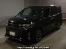 Toyota Noah ZRR80W