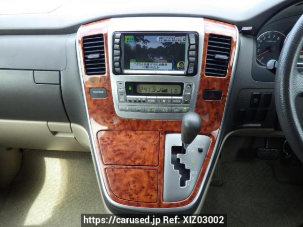 Used 2003 AT toyota alphard ANH10W Image[24]