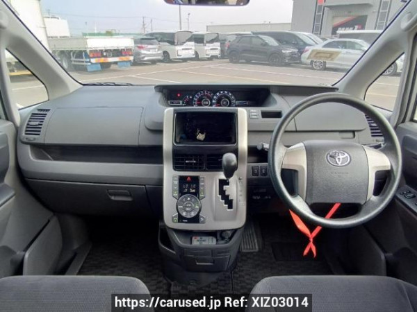 Used 2008 AT toyota noah ZRR70G Image[19]