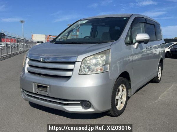 Used 2010 AT toyota noah ZRR75G Image[2]