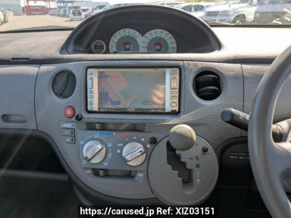 Used 2003 AT toyota sienta NCP81G Image[23]