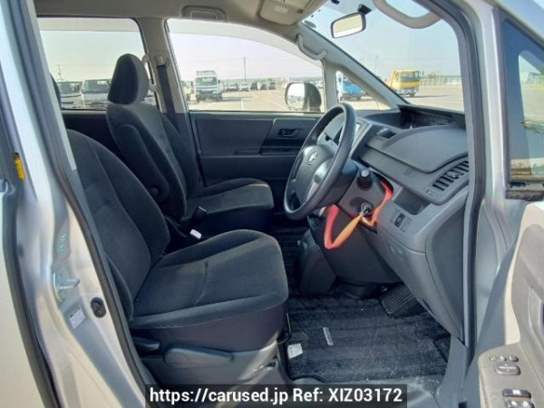 Used 2007 AT toyota noah ZRR70G Image[13]