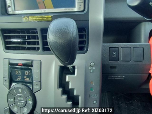 Used 2007 AT toyota noah ZRR70G Image[25]