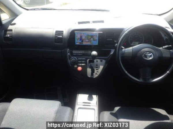 Used 2004 AT toyota wish ZNE10G Image[16]