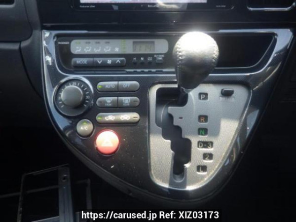 Used 2004 AT toyota wish ZNE10G Image[22]