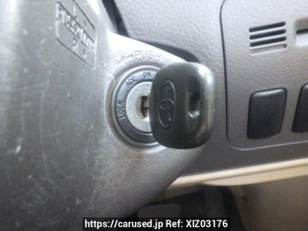 Used 2005 AT toyota alphard MNH10W Image[24]